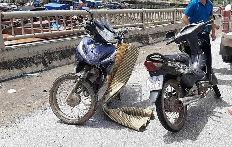 Cận cảnh vụ mố cầu ở Thanh Hóa sập khiến 5 người thương vong ảnh 5