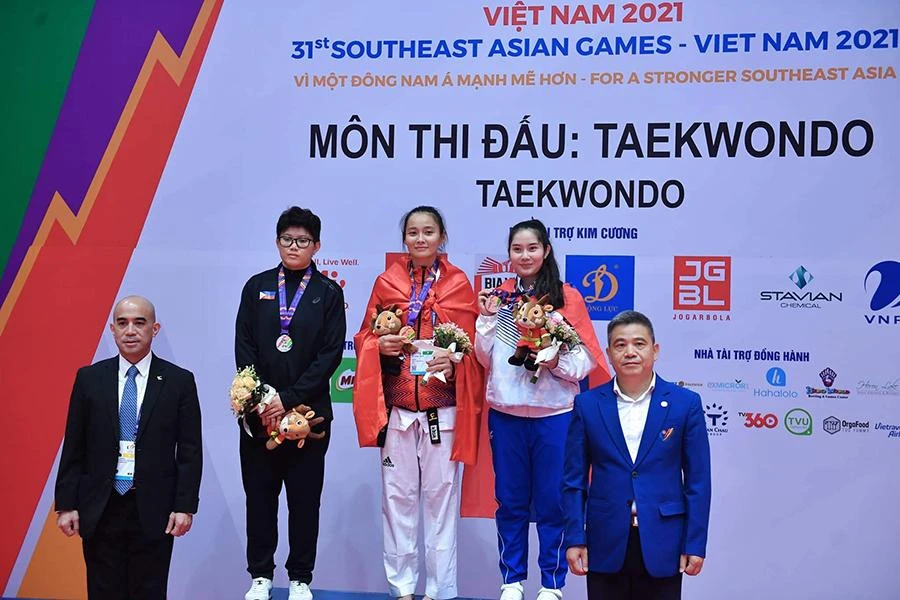 Hành trình giành HCV của Nguyễn Thị Hương môn Taekwondo hạng 73 kg tại Kỳ SEA Games31. Ảnh: NVCC