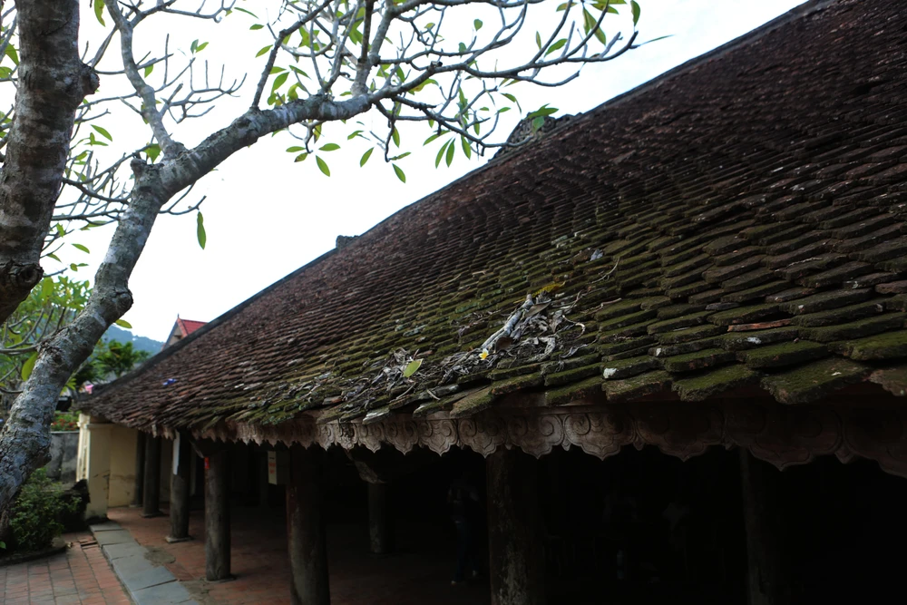 Lối kiến trúc Chăm Pa ngôi đình làng cổ Thượng Phú 600 năm ở Hà Đông, Hà Trung (Thanh Hóa) là một điểm đến thu hút khách du lịch. Ảnh: ĐẶNG TRUNG