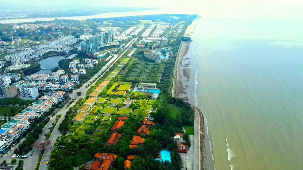 Thành phố biển Sầm Sơn nhìn từ trên cao. Ảnh: ĐẶNG TRUNG Thành phố biển Sầm Sơn nhìn từ trên cao. Ảnh: ĐẶNG TRUNG