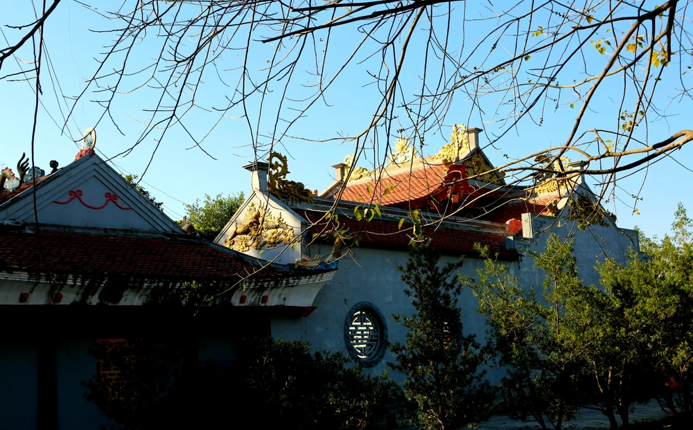 Vẻ đẹp của đền trong một chiều cuối năm 2022. Vẻ đẹp của đền trong một chiều cuối năm 2022.