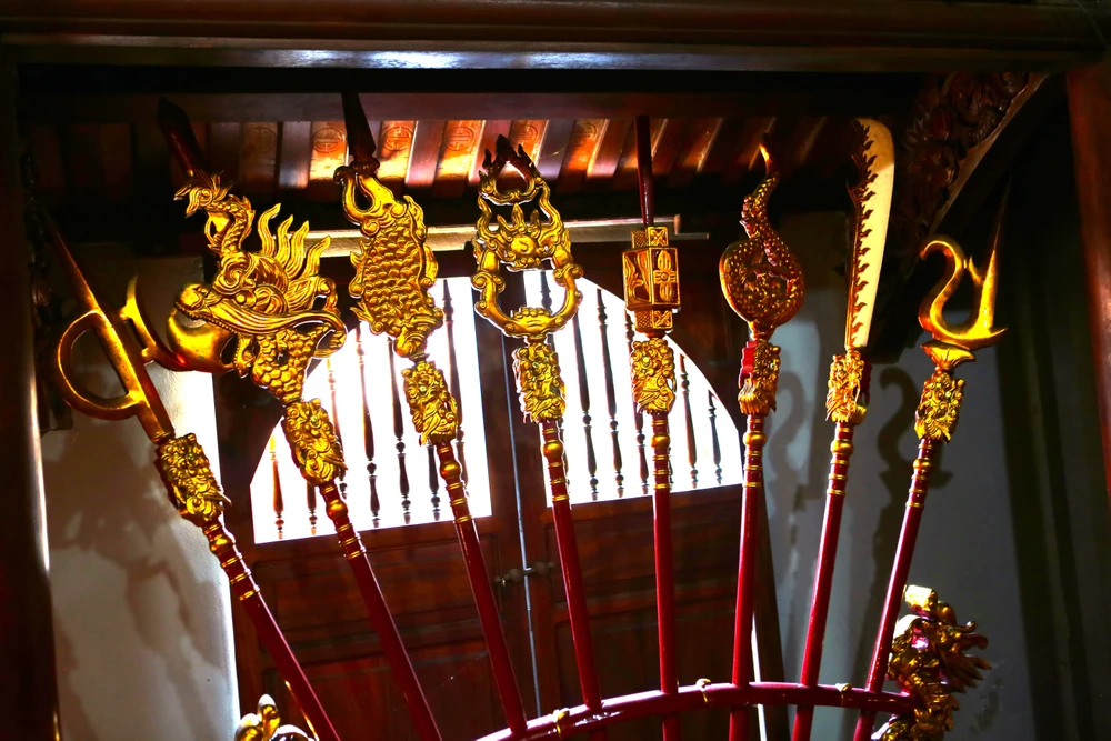 Mô phỏng những binh khí mà Đức thánh Trần Hưng Đạo sử dụng trong ba lần đánh tan quân Nguyên Mông. Mô phỏng những binh khí mà Đức thánh Trần Hưng Đạo sử dụng trong ba lần đánh tan quân Nguyên Mông.