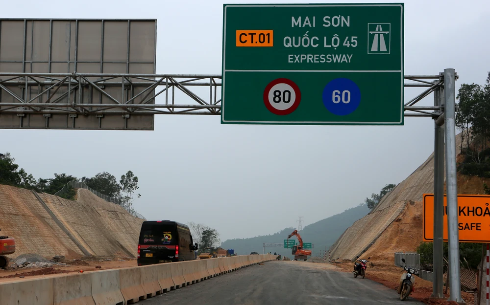 Cao tốc Bắc Nam đoạn Mai Sơn – Quốc lộ 45 thông xe 30-4