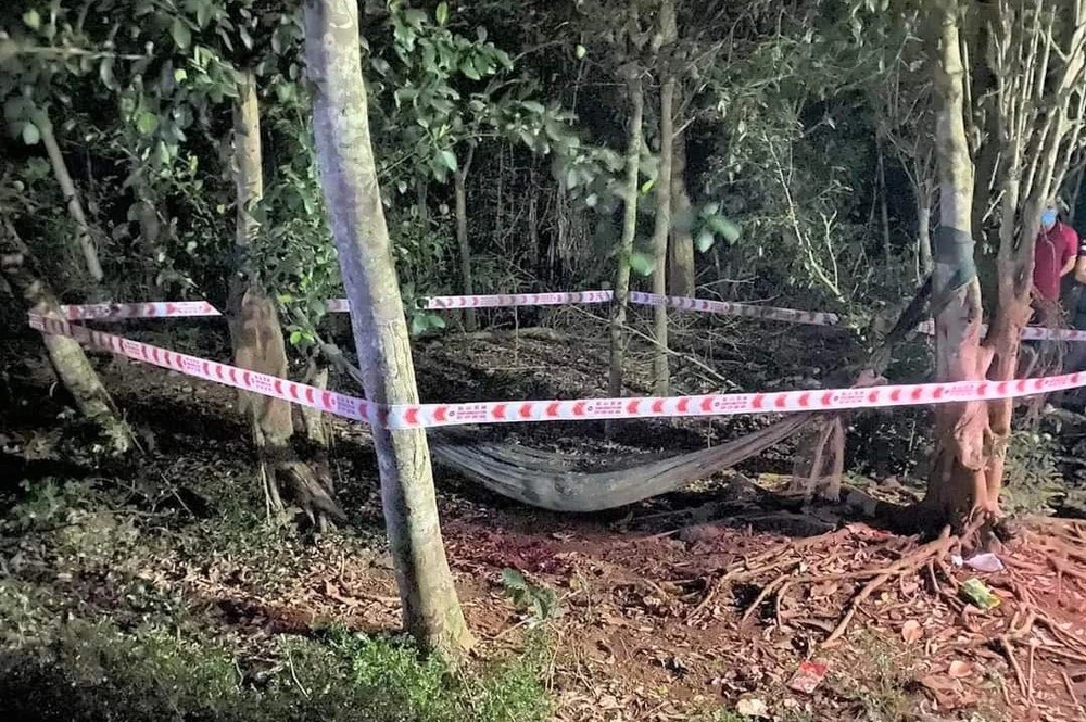 Hiện trường nơi xảy ra vụ án mạng nghiêm trọng. Ảnh: NDCC