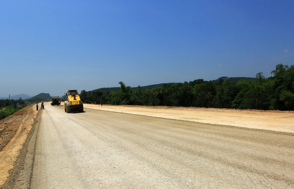 Dự kiến QL45 - Nghi Sơn với chiều dài hơn 43 km trước ngày 2-9-2023.