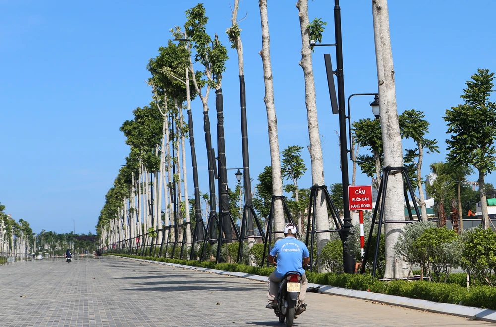 Tư vấn thiết kế kiến trúc, cảnh quan dự án là Công ty ASPECT Studios (Úc) với 30 năm kinh nghiệm làm việc tại nhiều nơi trên thế giới như Dubai, Quảng Châu, London, Melbourne, Perth, Sydney và Thượng Hải. Tư vấn thiết kế kiến trúc, cảnh quan dự án là Công ty ASPECT Studios (Úc) với 30 năm kinh nghiệm làm việc tại nhiều nơi trên thế giới như Dubai, Quảng Châu, London, Melbourne, Perth, Sydney và Thượng Hải.