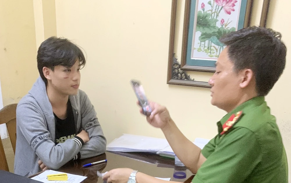 Nguyễn Lê Huy bị khởi tố về tội chống người thi hành công vụ. Ảnh: CATH Nguyễn Lê Huy bị khởi tố về tội chống người thi hành công vụ. Ảnh: CATH