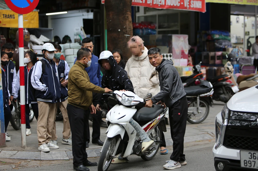 Cận cảnh thanh thiếu niên, học sinh vi phạm giao thông ở Thanh Hóa - 7.JPG