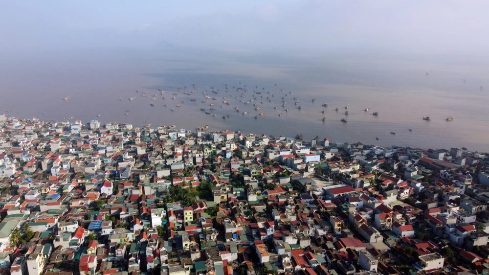 Hình ảnh làng biển Diêm Phố từ trên cao