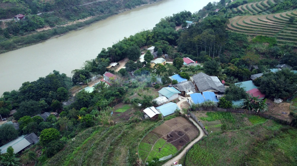 Những cuộc cách mạng ở bản đồng bào Mông – 9.JPG