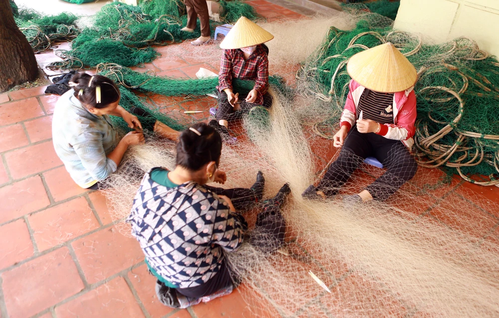 Tôi đi vá lưới thuê ở xã Hoằng Trường, Hoằng Hóa, Thanh Hóa-13.JPG