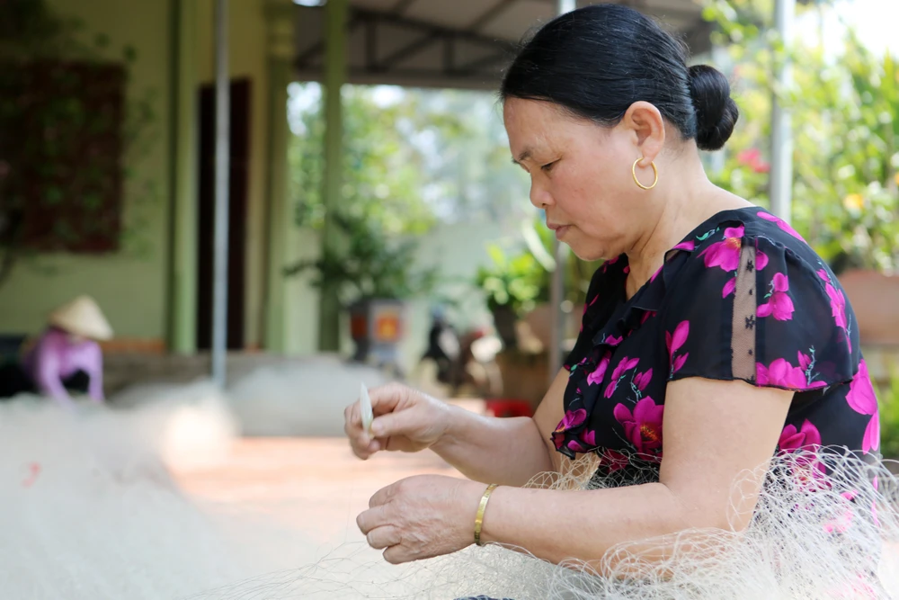 Tôi đi vá lưới thuê ở xã Hoằng Trường, Hoằng Hóa, Thanh Hóa-16.JPG