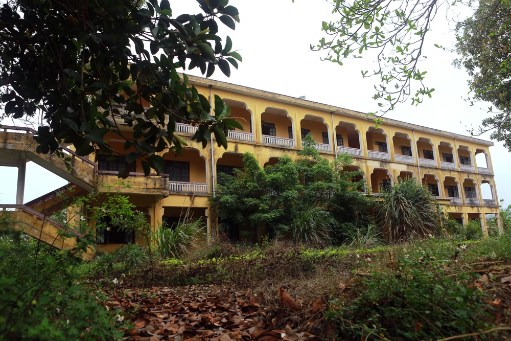 Ngôi trường cấp 3 bỏ hoang suốt nhiều năm ở Thanh Hóa - 17.JPG