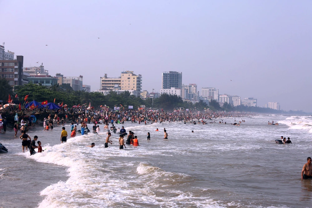 Khai mạc Lễ hội du lịch biển Sầm Sơn 2024- 14.jpg