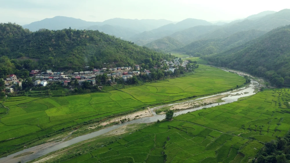 Chiêm ngưỡng vẻ đẹp những thửa ruộng bậc thang ở huyện biên giới Mường Lát -6.JPG