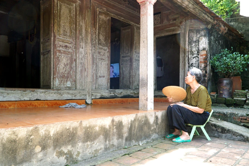 Cận cảnh những ngôi nhà trăm tuổi ở làng cổ Thanh Hóa - 15.jpg