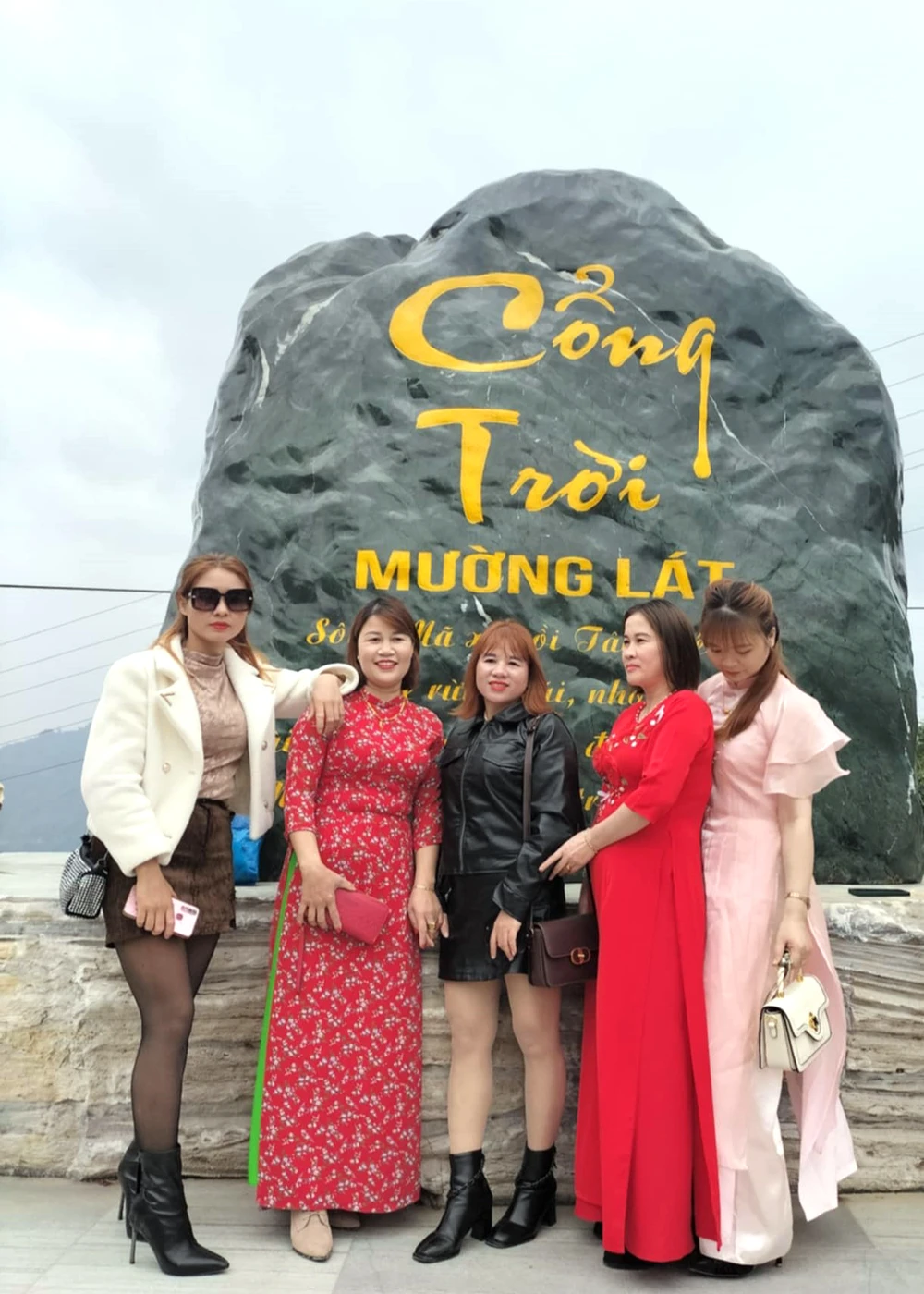 10 - Cổng trời Mường Lát trước nguy cơ bị cuốn trôi vì mưa kéo dài - .jpg