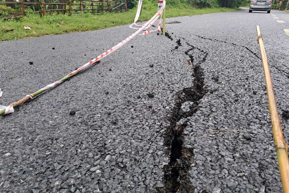 Cổng trời Mường Lát trước nguy cơ bị cuốn trôi vì mưa kéo dài - 3.jpg