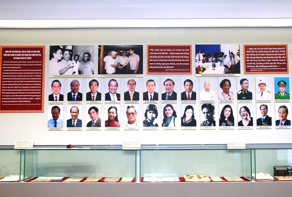 Dấu ấn đặc biệt bên trong tượng đài ‘Con tàu tập kết ra Bắc’ - 10.jpg