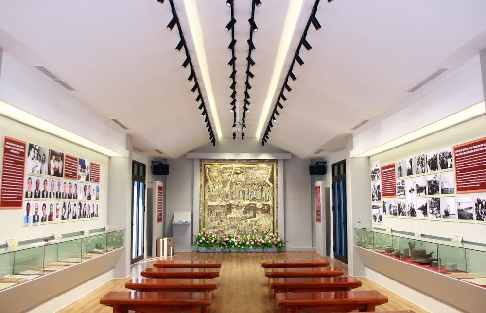 Dấu ấn đặc biệt bên trong tượng đài ‘Con tàu tập kết ra Bắc’ - 13.jpg