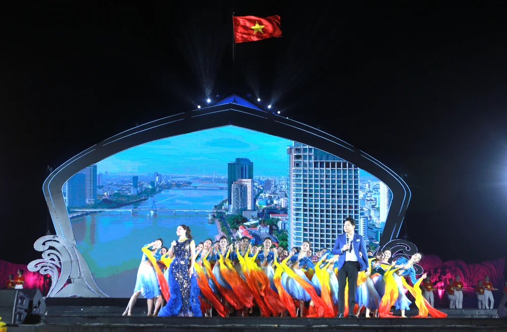 Toàn cảnh Lễ kỷ niệm 70 đồng bào miền Nam tập kết ra Bắc - 18.JPG