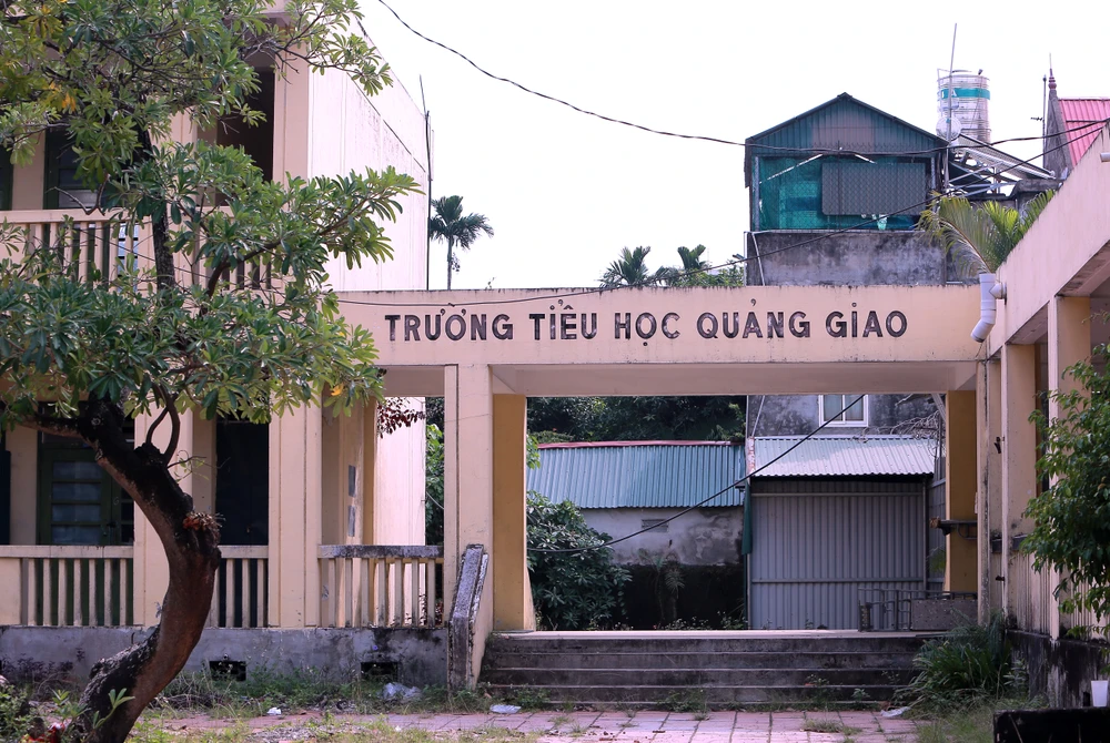 Hai ngôi trường bỏ hoang lãng phí ở một xã ven biển Thanh Hóa - 13.JPG