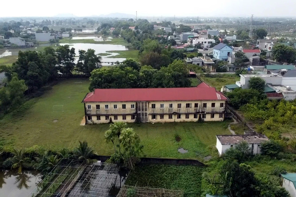 Hai ngôi trường bỏ hoang lãng phí ở một xã ven biển Thanh Hóa - 16.jpg
