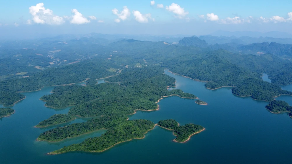 Chiêm ngưỡng vẻ đẹp kỳ vĩ, hoang sơ “Vịnh Hạ Long” ở Thanh Hóa -20.JPG