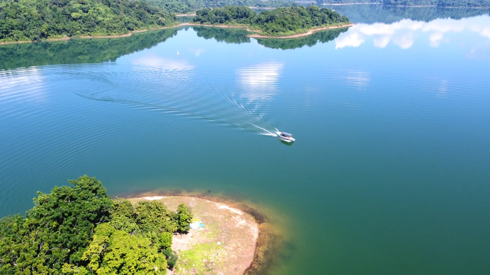 Chiêm ngưỡng vẻ đẹp kỳ vĩ, hoang sơ “Vịnh Hạ Long” ở Thanh Hóa -27.JPG