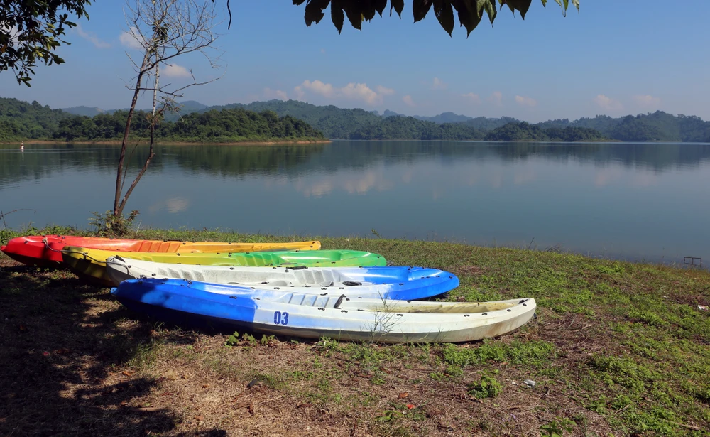 Chiêm ngưỡng vẻ đẹp kỳ vĩ, hoang sơ “Vịnh Hạ Long” ở Thanh Hóa -7.JPG