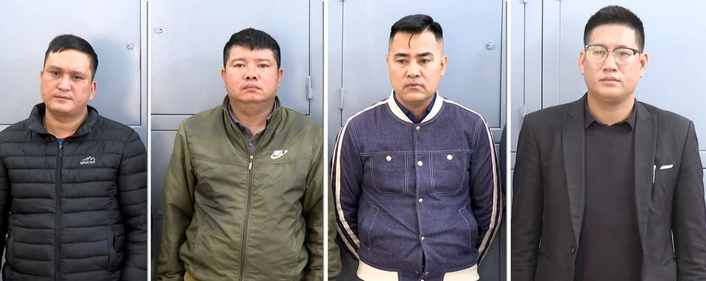 Chặn đoàn xe của Tư lệ Quân Khu 4 cho đoàn xe đám cưới.jpg