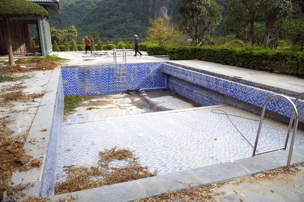 Cận cảnh tháo dỡ công trình xây dựng trái phép trên đất quốc phòng -9.jpg