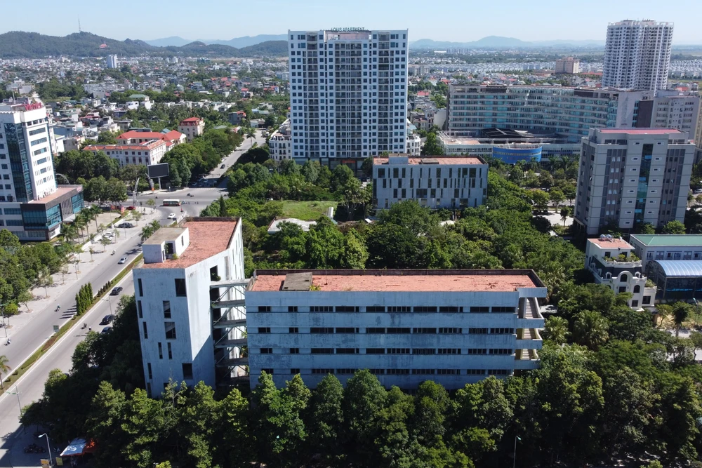 Cưỡng chế dự án xây dừng trường học trên đất vàng ở Thanh Hóa - 16.JPG