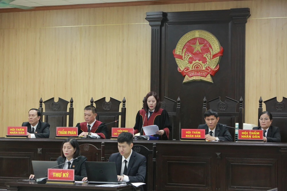 Cận cảnh phiên tòa xét xử cựu Bí thư, Chủ tịch UBND tỉnh Thanh Hóa -3.JPG