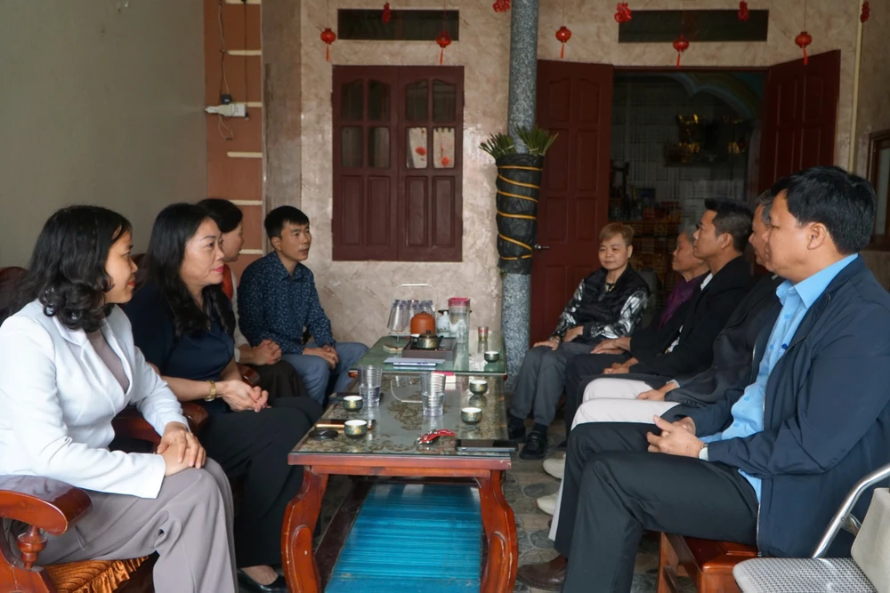 Báo Pháp Luật TP. HCM 1.jpg