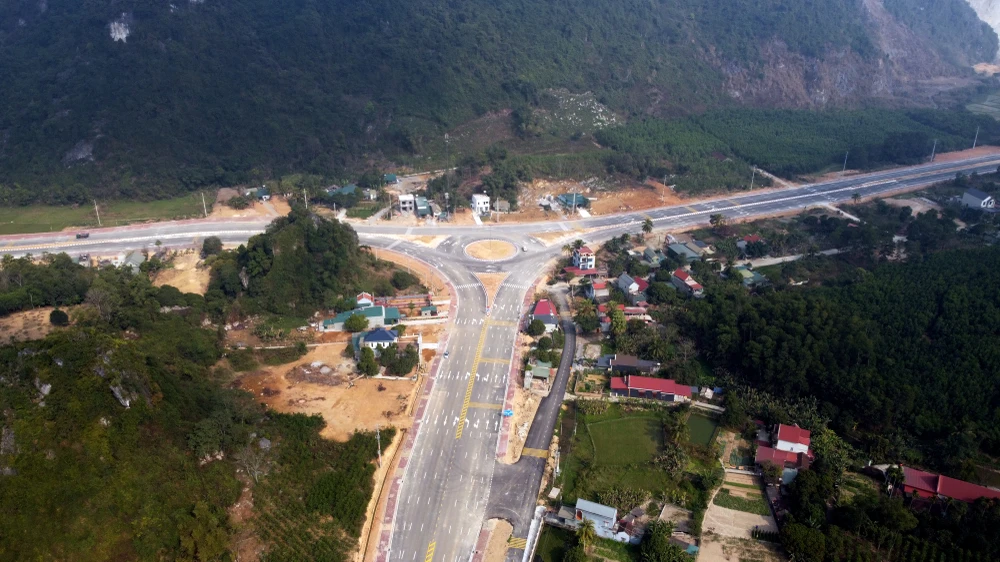 Chiêm ngưỡng cung đường Vạn Thiện - Bến En - 21.JPG