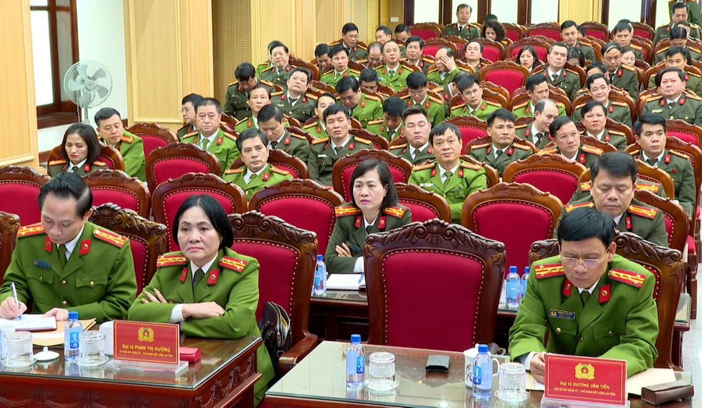 Thiếu tướng Trần Phú Hà - Sắp xếp cán bộ loại bỏ triệt để tư tưởng cá nhân, “vị thân, vị tình”.jpg