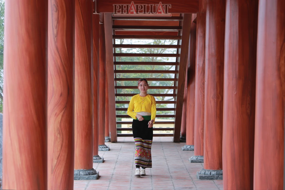 Chiêm ngưỡng Đền Chín Gian giữa cảnh hùng vĩ nơi thượng nguồn Sông Chu -6.JPG