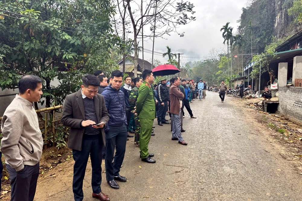 Hiện trường vụ sạt lở đá ở Thanh Hóa nhiều người tháo chạy thoát thân trong đêm - 3.jpg