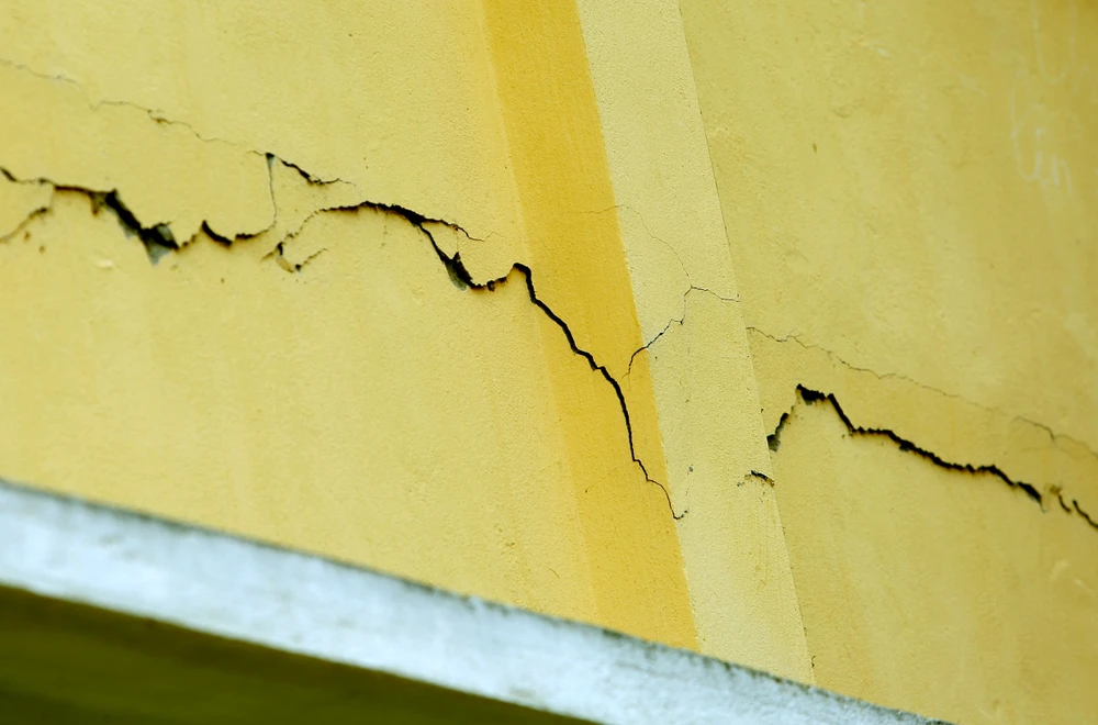 Cận cảnh ngôi trường tiểu học ở xã biên giới Mường Lát nứt toác sau mưa lũ - 14.JPG