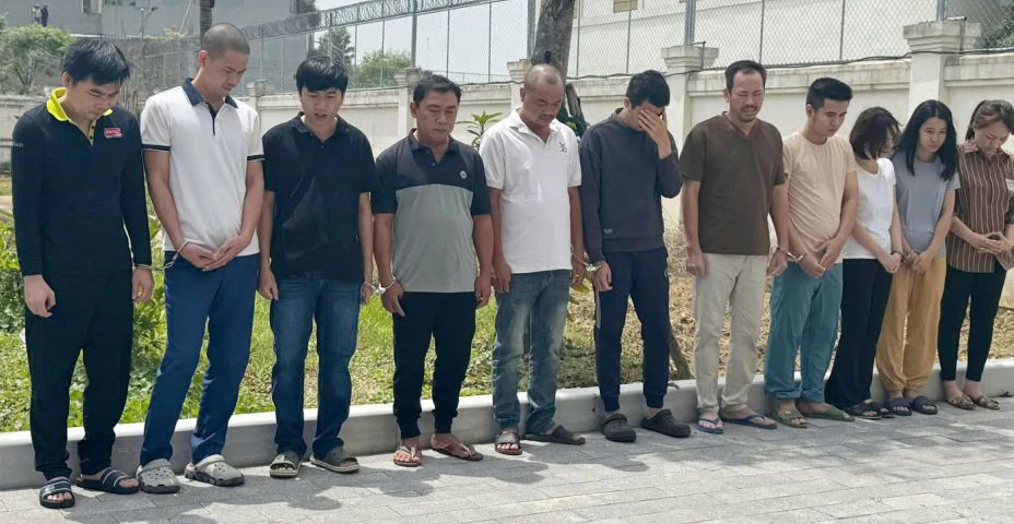 Đường dây buôn bán thuốc tân dược giả -1.jpg