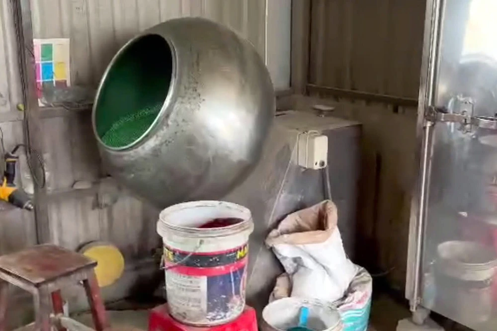 Hình ảnh rùng rợn xưởng sản xuất thuốc tây, đông y bán cho người dân nhiều tỉnh thành -5.jpg