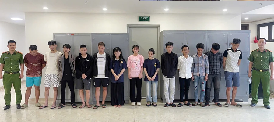 Chiêu trò của 13 đối tượng trong đường dây lừa đảo trong khu tự trị ở Campuchia - 1.jpg