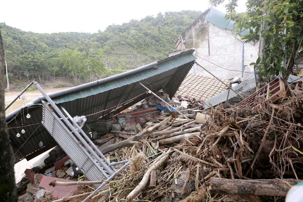 Nỗi đau nơi rốn lũ Cửa Rào 2 -15.JPG