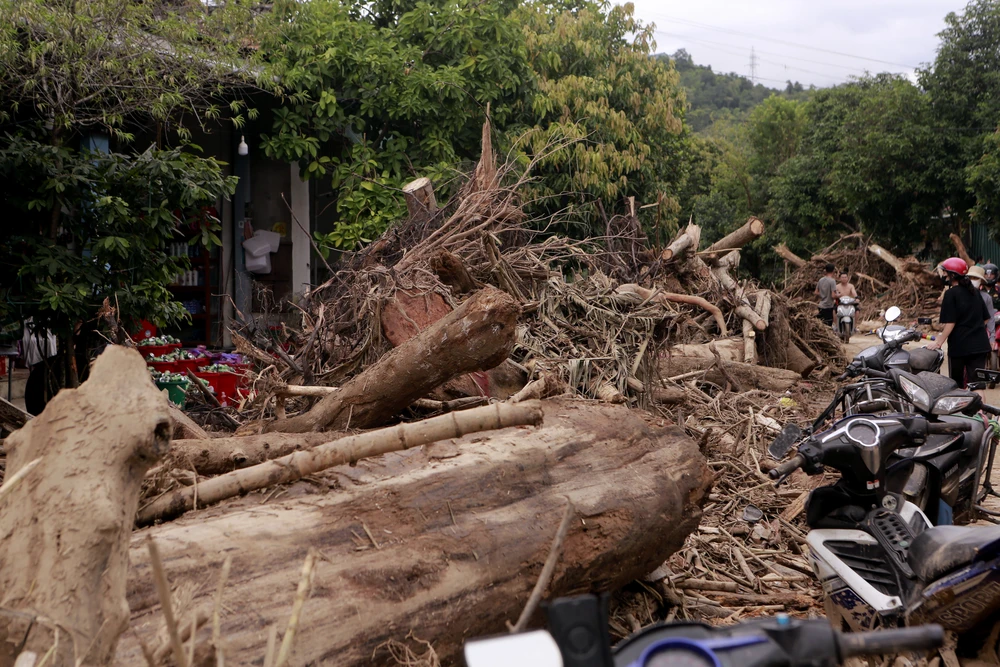 Nỗi đau nơi rốn lũ Cửa Rào 2 -7.JPG