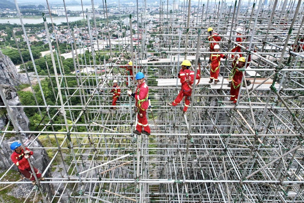 Toàn cảnh hòn vọng phu ở Thanh Hoá - 6.jpeg