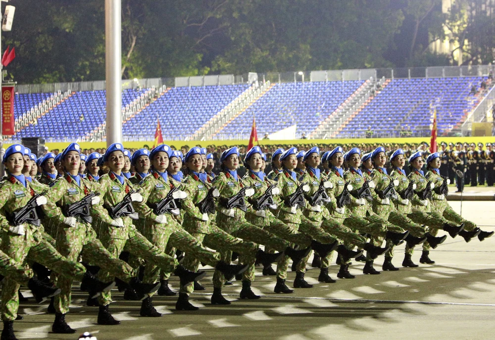 Hình ảnh khí phách Việt Nam trong đêm tổng diễu binh A80 giữa trời thu Hà Nội - 3.JPG