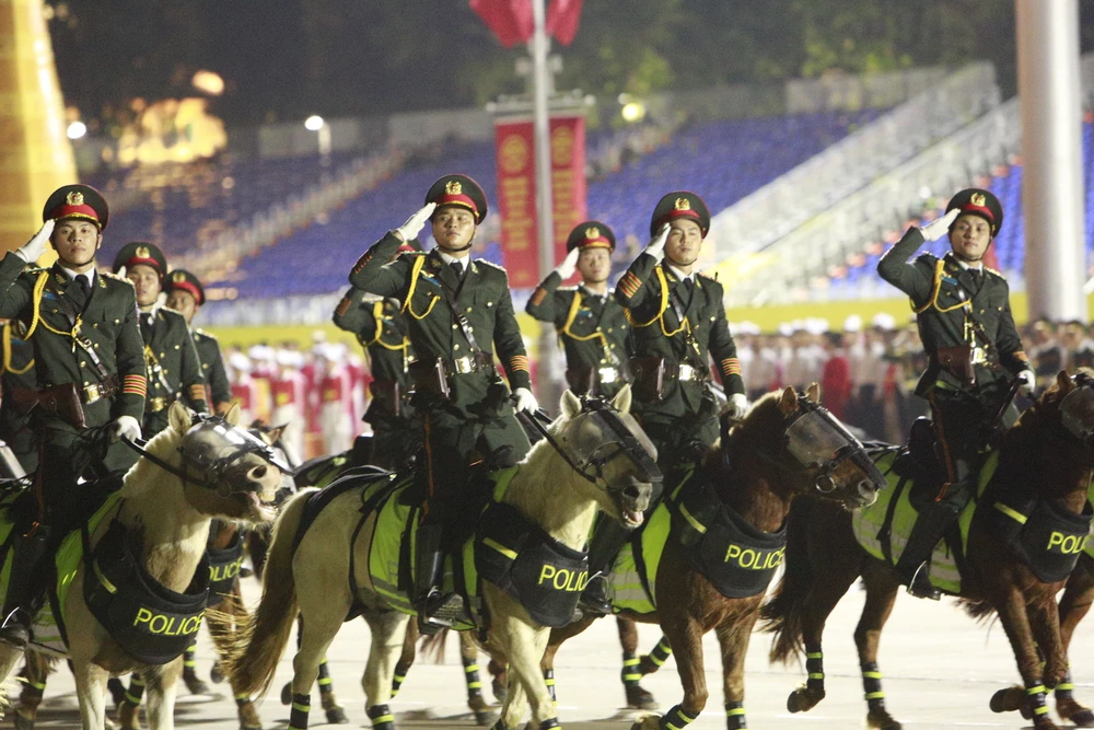 Hình ảnh khí phách Việt Nam trong đêm tổng diễu binh A80 giữa trời thu Hà Nội - 41.JPG