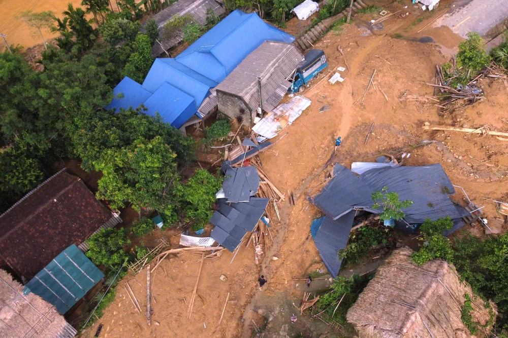 Băng rừng vượt núi giải cứu Yên Nhân sau trận lũ quét kinh hoàng - 7.jpg