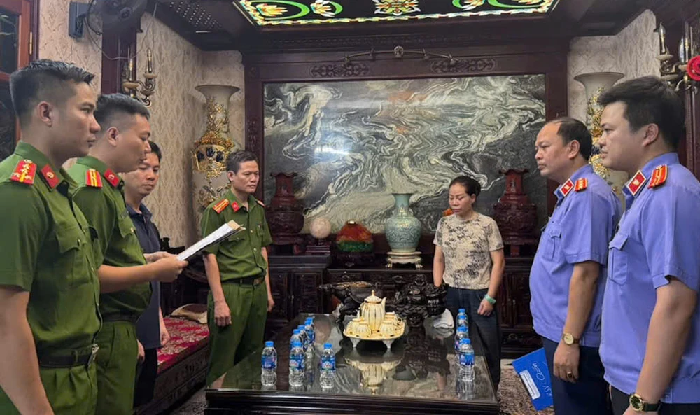 Thanh Hóa: Bắt tạm giam 2 bị can liên quan trùm giang hồ 'Ý Ẻng'